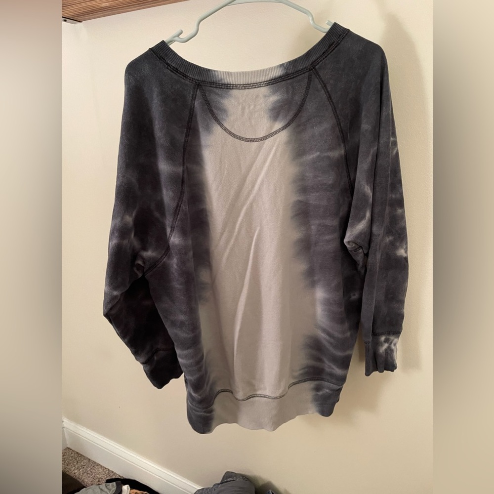 Sweater - Picture 2 of 3